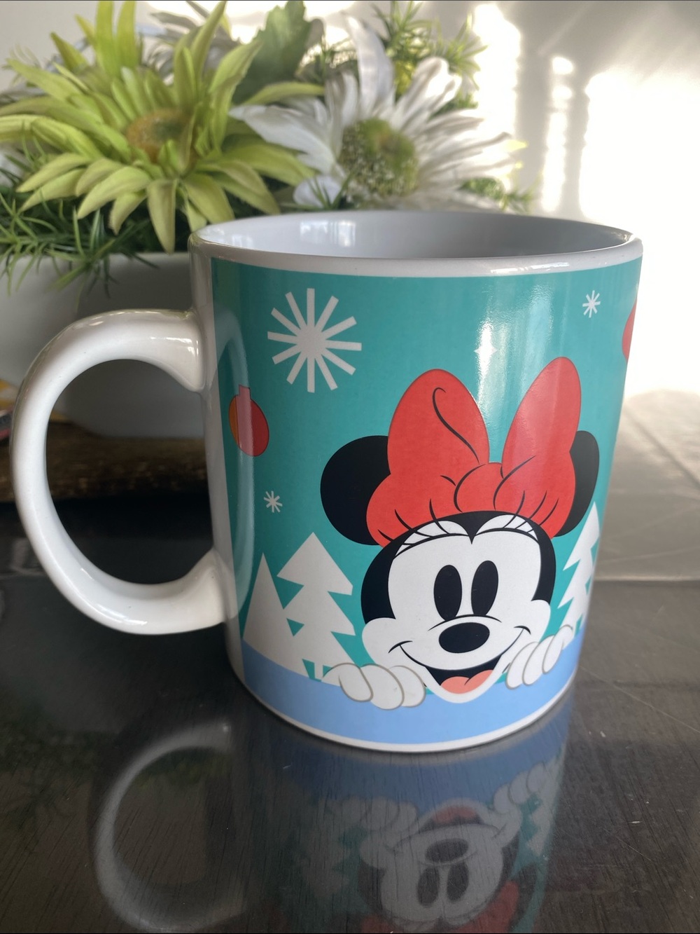 New🌈 Disney Minnie Mouse & Friends Holiday Mug